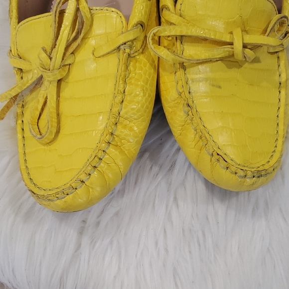 J. Crew Vibrant Yellow Croc-Embossed Moccasins Slipon Sz 8 - Picture 5 of 16